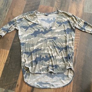 Express camo quarter sleeved tee